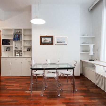 Duomo Luxury Apartment VI Милан Экстерьер фото