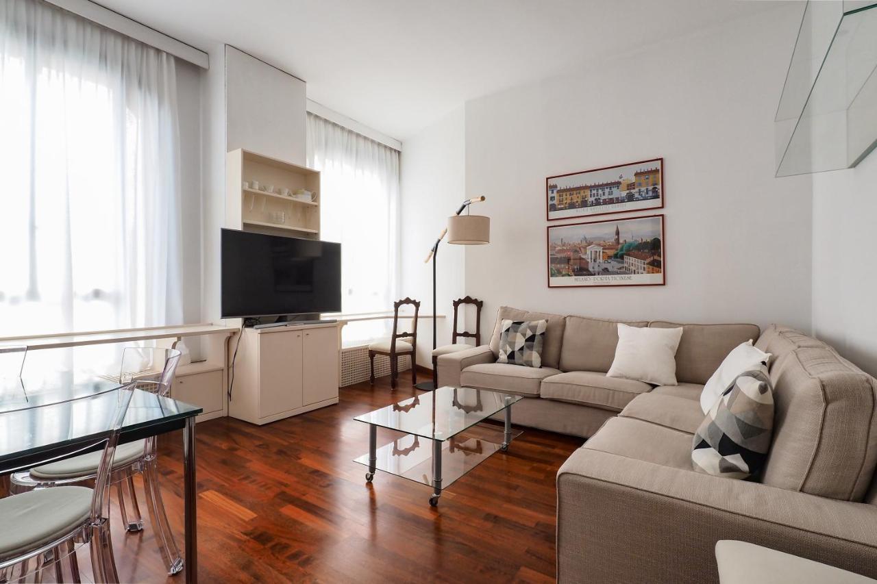 Duomo Luxury Apartment VI Милан Экстерьер фото