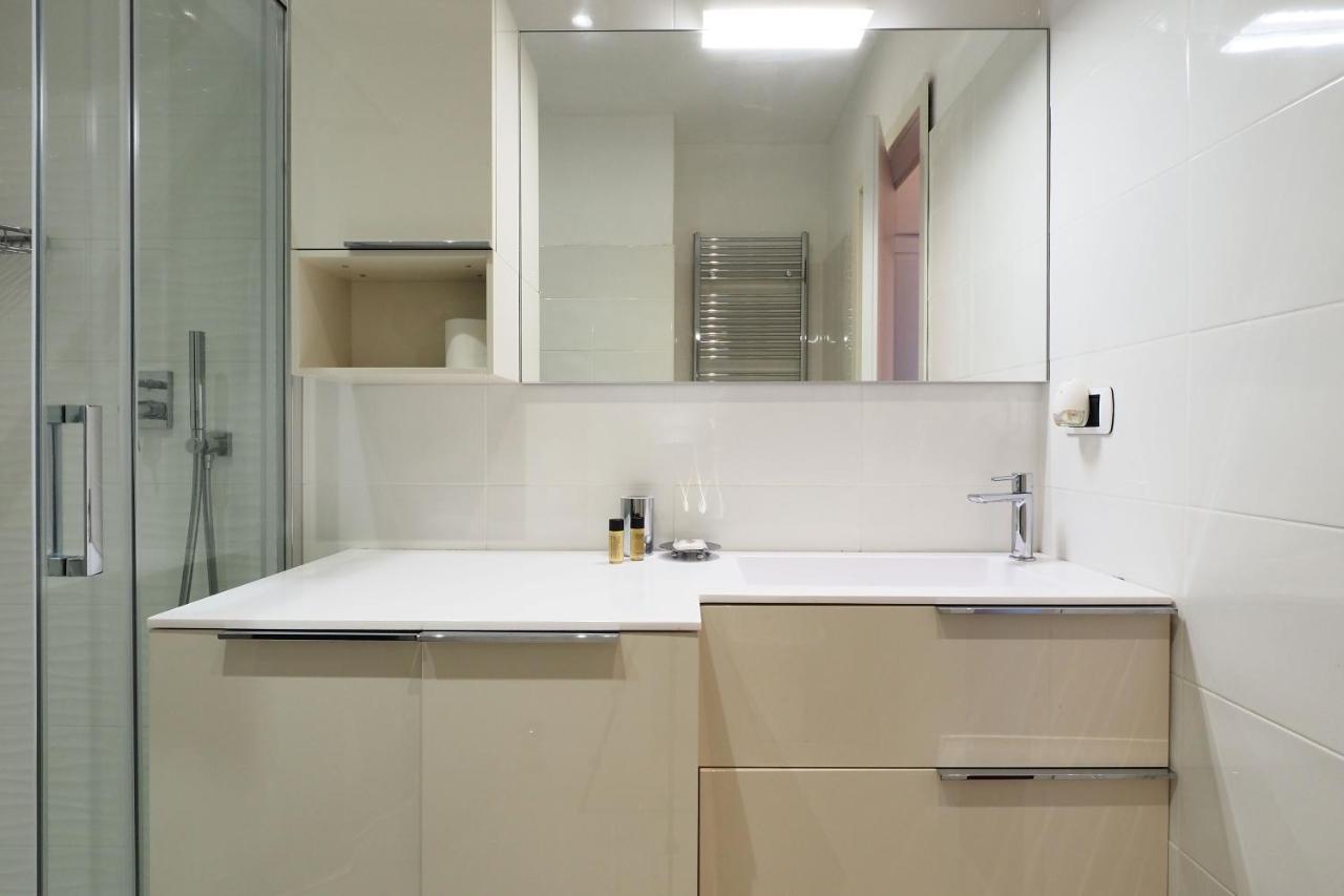 Duomo Luxury Apartment VI Милан Экстерьер фото